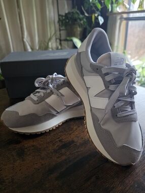 New Balance Women's Gray and White Athletic Sneakers